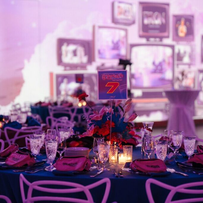 4105 Seattle Table Setting